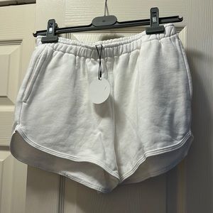 NIA the brand white dolphin short